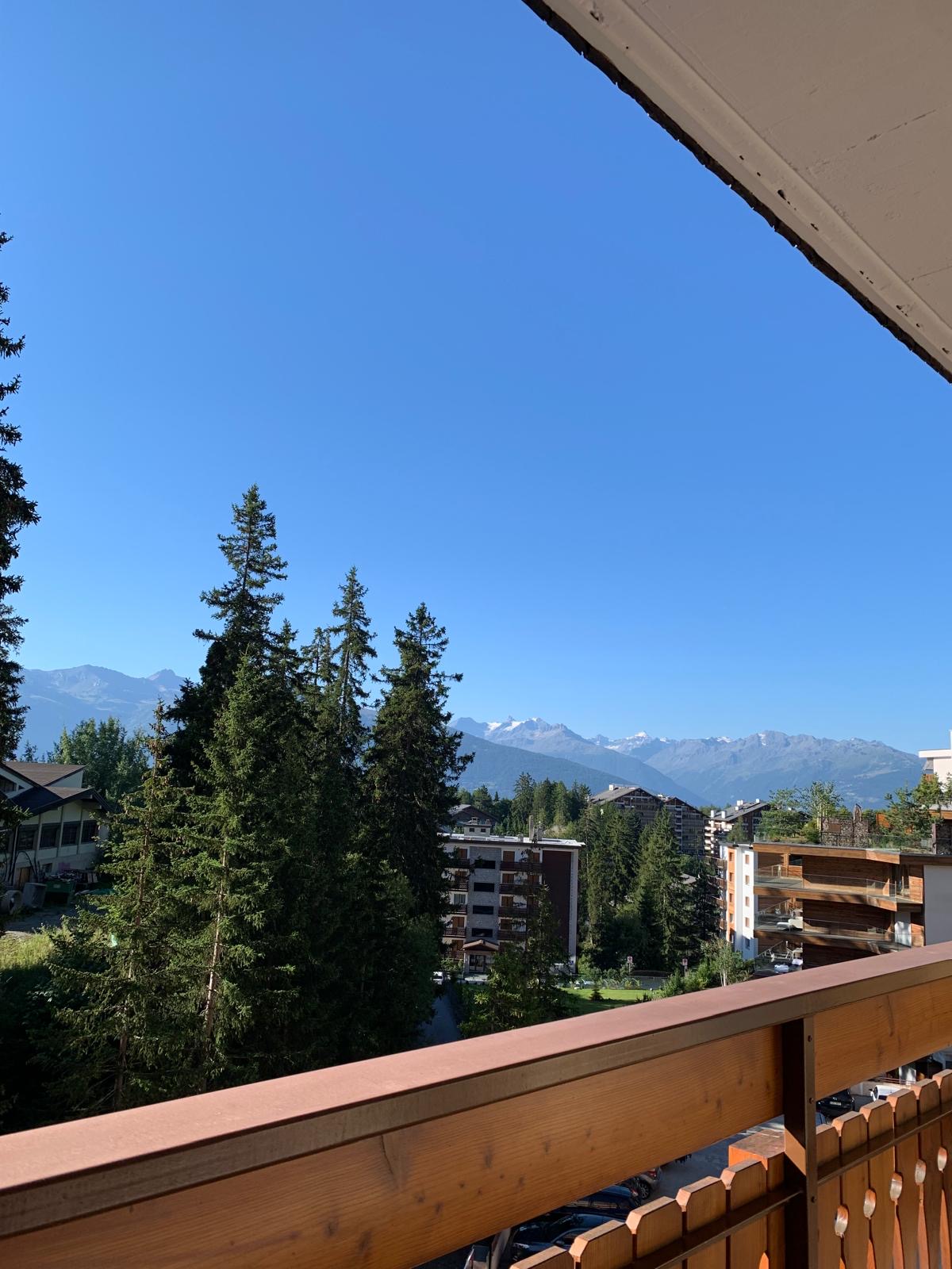 Vue été depuis le balcon — Alpes valaisannes